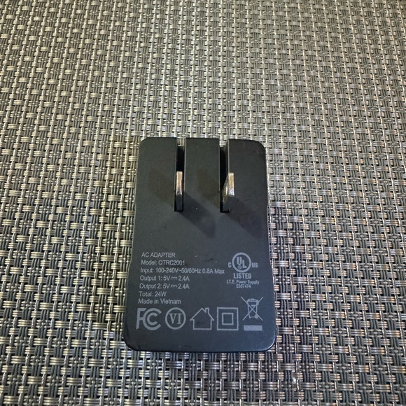 QUIKCELL 24W High-Speed, Dual Port Wall Charger - BLACK - Picture 1 of 5